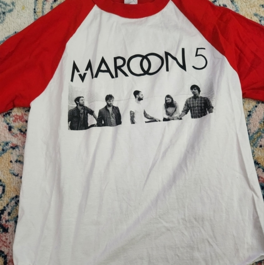Maroon 5‎ graphic tee - Picture 2 of 7